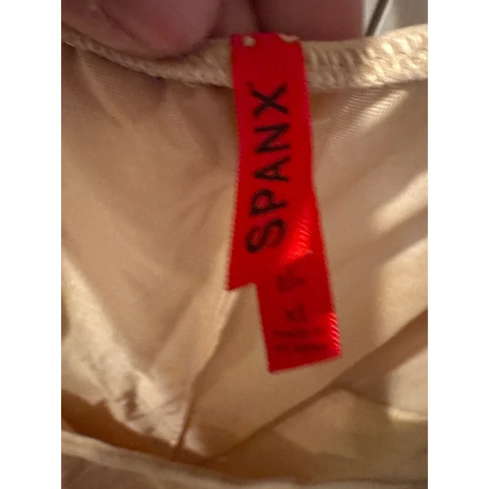 Spanx Skinny Britches Mid-Thigh Bodysuit Nude Beige Shapewear XL